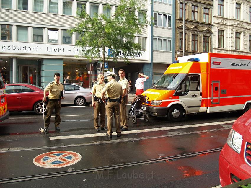 VU Krad KVB Bus Koeln Innenstadt Aachenerstr P04.JPG